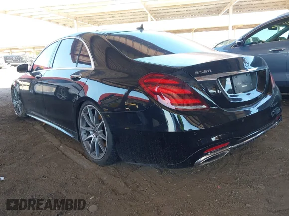 ✅ 2020 Mercedes-Benz S 560 • VIN: WDDUG8DB8LA524041 • Lot: 43280856. Wystawiony na IAAI z przebiegiem 53 295 mil. Bezpłatny archiwum sprzedaży aukcyjnych z USA i szczegółowy raport historii pojazdu na DreamBid. Zdjęcie 3.