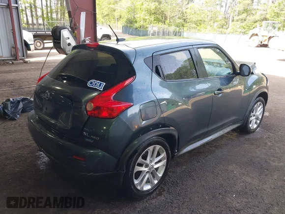 ✅ 2014 Nissan Juke S • VIN: JN8AF5MV0ET481383 • Lot: 42092877. Wystawiony na IAAI z przebiegiem 185 617 mil. Bezpłatny archiwum sprzedaży aukcyjnych z USA i szczegółowy raport historii pojazdu na DreamBid. Zdjęcie 4.