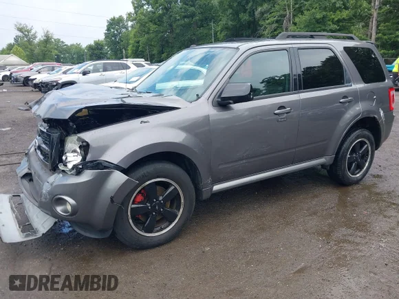 ✅ 2011 Ford Escape XLT • VIN: 1FMCU0D75BKA60822 • Лот: 45342149. Опубликован ранее на IAAI с пробегом 195 768 миль. Бесплатный доступ к архиву аукционных продаж из США и подробный отчёт об истории автомобиля на DreamBid. Изображение 2.