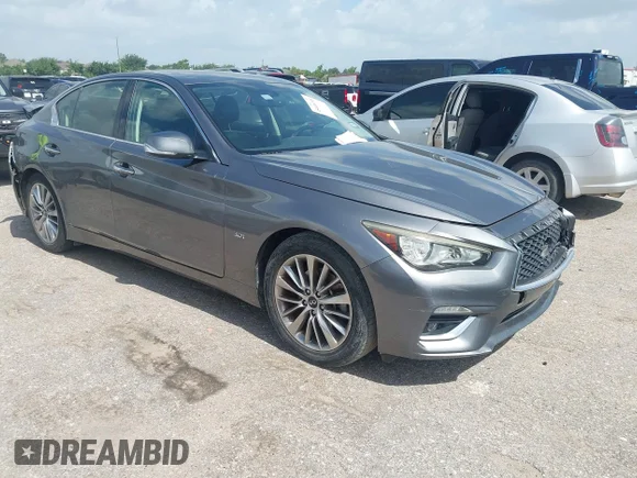 ✅ 2018 Infiniti Q50 Luxe • VIN: JN1EV7AP3JM364583 • Lot: 45448105. Wystawiony na IAAI z przebiegiem 44 022 mil. Bezpłatny archiwum sprzedaży aukcyjnych z USA i szczegółowy raport historii pojazdu na DreamBid. Zdjęcie 1.