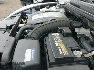 ✅ 2016 Hyundai Veloster Turbo Rally Edition • VIN: KMHTC6AE1GU272587 • Lot: 41408454. Wystawiony na IAAI z przebiegiem 65 270 mil. Bezpłatny archiwum sprzedaży aukcyjnych z USA i szczegółowy raport historii pojazdu na DreamBid. Zdjęcie 20.