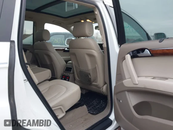 ✅ 2015 Audi Q7 Premium Plus • VIN: WA1LGBFE0FD007517 • Lot: 44452190. Listed on IAAI with 87,924 mi. Free auction sales archive from the USA and detailed vehicle history report at DreamBid. Image 8.