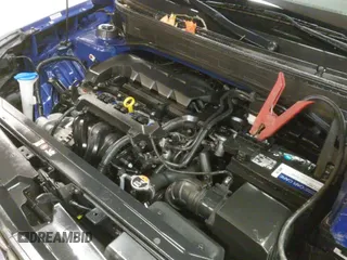 ✅ 2020 Hyundai Venue SEL • VIN: KMHRC8A37LU025198 • Lot: 41304618. Wystawiony na IAAI z przebiegiem 39 425 mil. Bezpłatny archiwum sprzedaży aukcyjnych z USA i szczegółowy raport historii pojazdu na DreamBid. Zdjęcie 20.