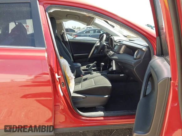 ✅ 2015 Toyota RAV4 LE • VIN: JTMZFREV8FJ055216 • Lot: 44625141. Wystawiony na IAAI z przebiegiem 85 158 mil. Bezpłatny archiwum sprzedaży aukcyjnych z USA i szczegółowy raport historii pojazdu na DreamBid. Zdjęcie 5.