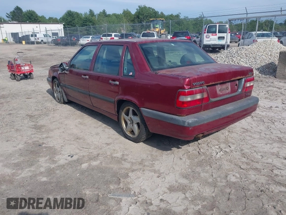✅ 1995 Volvo 850 • VIN: YV1LS5716S1198903 • Lot: 42634804. Wystawiony na IAAI z przebiegiem 226 700 mil. Bezpłatny archiwum sprzedaży aukcyjnych z USA i szczegółowy raport historii pojazdu na DreamBid. Zdjęcie 3.