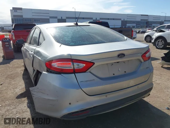 ✅ 2016 Ford Fusion SE • VIN: 3FA6P0H74GR104756 • Lot: 44124454. Wystawiony na IAAI z przebiegiem 185 940 mil. Bezpłatny archiwum sprzedaży aukcyjnych z USA i szczegółowy raport historii pojazdu na DreamBid. Zdjęcie 3.
