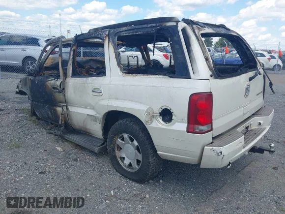 ✅ 2006 Cadillac Escalade • VIN: 1GYEC63N36R140923 • Lot: 42348753. Wystawiony na IAAI z przebiegiem Nie podano. Bezpłatny archiwum sprzedaży aukcyjnych z USA i szczegółowy raport historii pojazdu na DreamBid. Zdjęcie 3.