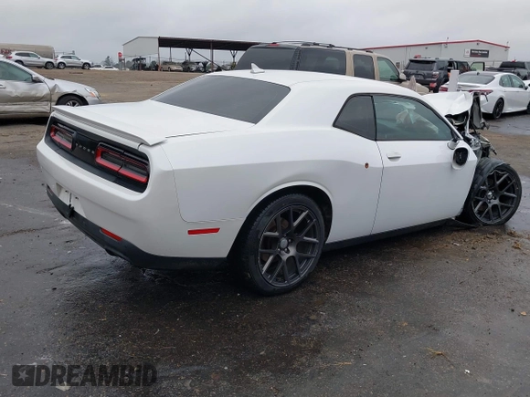 ✅ 2016 Dodge Challenger R/T • VIN: 2C3CDZBT1GH172206 • Lot: 44061146. Wystawiony na IAAI z przebiegiem 199 262 mil. Bezpłatny archiwum sprzedaży aukcyjnych z USA i szczegółowy raport historii pojazdu na DreamBid. Zdjęcie 4.
