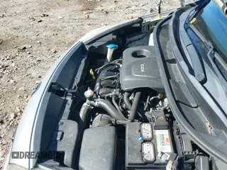 ✅ 2017 Kia Rio LX • VIN: KNADM4A3XH6057687 • Lot: 43417267. Wystawiony na IAAI z przebiegiem 165 406 mil. Bezpłatny archiwum sprzedaży aukcyjnych z USA i szczegółowy raport historii pojazdu na DreamBid. Zdjęcie 19.