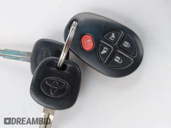 ✅ 2015 Toyota Sienna LE AAS • VIN: 5TDKK3DC5FS582403 • Lot: 45029044. Listed on IAAI with 230,633 mi. Free auction sales archive from the USA and detailed vehicle history report at DreamBid. Image 11.