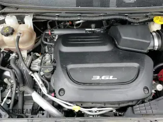 ✅ 2018 Chrysler Pacifica Limited • VIN: 2C4RC1GG0JR113249 • Лот: 85746735. Опубликован ранее на Copart с пробегом 57 849 миль. Бесплатный доступ к архиву аукционных продаж из США и подробный отчёт об истории автомобиля на DreamBid. Изображение 14.