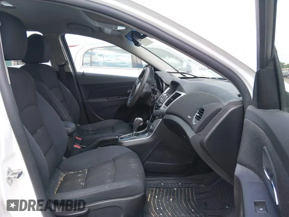 ✅ 2016 Chevrolet Cruze LT • VIN: 1G1PE5SB1G7116278 • Lot: 45503584. Listed on IAAI with 157,889 mi. Free auction sales archive from the USA and detailed vehicle history report at DreamBid. Image 5.