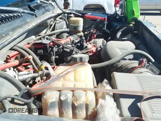 ✅ 2000 Chevrolet Silverado 1500 LT • VIN: 1GCEK19T0YE177228 • Lot: 43270228. Listed on IAAI with 277,318 mi. Free auction sales archive from the USA and detailed vehicle history report at DreamBid. Image 12.