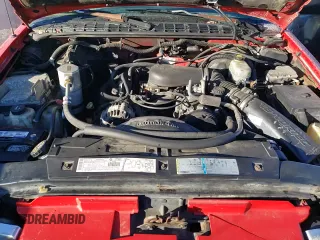 2002 Chevrolet Blazer LS z VIN 1GNDT13W12K144430, wystawiony jako Copart lot #83088284 z przebiegiem 176 393 mil mil oraz Szkoda całkowita • Salvage title. Historia ofert i sprzedaży dostępna na DreamBid. Obrazek 13.