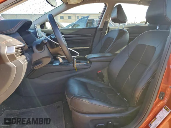 ✅ 2021 Nissan Altima SR • VIN: 1N4BL4CV7MN371508 • Lot: 94890275. Wystawiony na Copart z przebiegiem 110 839 mil. Bezpłatny archiwum sprzedaży aukcyjnych z USA i szczegółowy raport historii pojazdu na DreamBid. Zdjęcie 7.