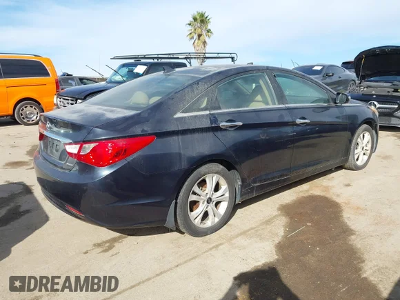 ✅ 2011 Hyundai Sonata Limited • VIN: 5NPEC4ACXBH287267 • Lot: 44330300. Wystawiony na IAAI z przebiegiem 107 654 mil. Bezpłatny archiwum sprzedaży aukcyjnych z USA i szczegółowy raport historii pojazdu na DreamBid. Zdjęcie 4.