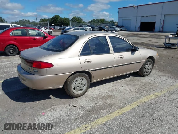 ✅ 1998 Ford Escort LX • VIN: 1FAFP10P7WW131060 • Лот: 43486961. Опубліковано раніше на IAAI з пробігом 175 057 миль. Безкоштовний доступ до архіву аукціонних продажів зі США та докладний звіт про історію автомобіля на DreamBid. Зображення 4.