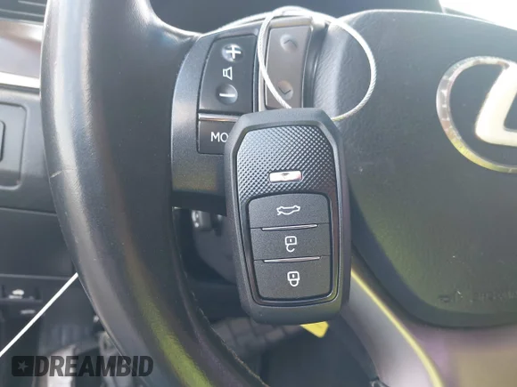 ✅ 2014 Lexus GS 350 • VIN: JTHBE1BL1E5040653 • Лот: 42894930. Опубліковано раніше на IAAI з пробігом 216 165 миль. Безкоштовний доступ до архіву аукціонних продажів зі США та докладний звіт про історію автомобіля на DreamBid. Зображення 11.