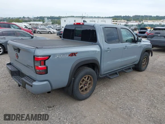 ✅ 2023 Nissan Frontier Pro-4X • VIN: 1N6ED1EK6PN616662 • Lot: 43205970. Wystawiony na IAAI z przebiegiem 28 169 mil. Bezpłatny archiwum sprzedaży aukcyjnych z USA i szczegółowy raport historii pojazdu na DreamBid. Zdjęcie 4.