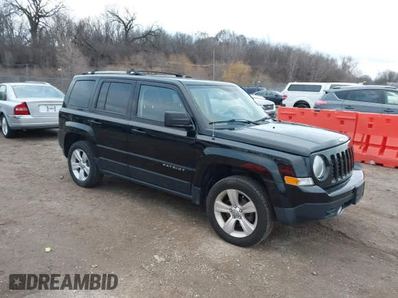 ✅ 2015 Jeep Patriot Limited • VIN: 1C4NJRCB4FD312182 • Lot: 43805777. Wystawiony na IAAI z przebiegiem 139 582 mil. Bezpłatny archiwum sprzedaży aukcyjnych z USA i szczegółowy raport historii pojazdu na DreamBid. Zdjęcie 1.