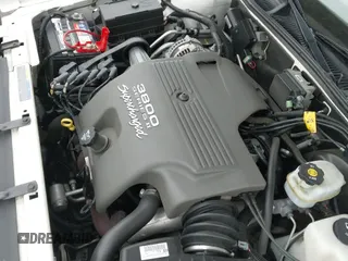 ✅ 2004 Buick Park Avenue Ultra • VIN: 1G4CU541X44125079 • Lot: 43555476. Wystawiony na IAAI z przebiegiem 88 109 mil. Bezpłatny archiwum sprzedaży aukcyjnych z USA i szczegółowy raport historii pojazdu na DreamBid. Zdjęcie 19.