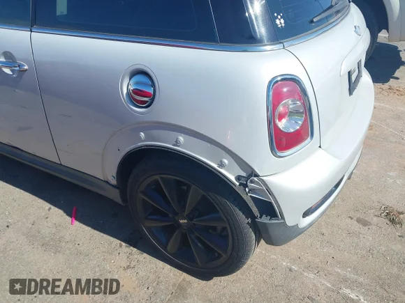 ✅ 2012 MINI Hardtop S • VIN: WMWSV3C50CT387216 • Лот: 43363977. Опубликован ранее на IAAI с пробегом 132 314 миль. Бесплатный доступ к архиву аукционных продаж из США и подробный отчёт об истории автомобиля на DreamBid. Изображение 6.