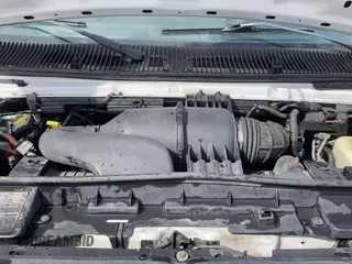 ✅ 2009 Ford Econoline Commercial • VIN: 1FDWE35LX9DA36683 • Lot: 50453625. Wystawiony na Copart z przebiegiem 309 448 mil. Bezpłatny archiwum sprzedaży aukcyjnych z USA i szczegółowy raport historii pojazdu na DreamBid. Zdjęcie 11.