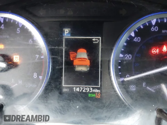 ✅ 2019 Toyota Highlander XLE • VIN: 5TDKZRFH7KS302420 • Lot: 45026622. Wystawiony na IAAI z przebiegiem 147 293 mil. Bezpłatny archiwum sprzedaży aukcyjnych z USA i szczegółowy raport historii pojazdu na DreamBid. Zdjęcie 7.