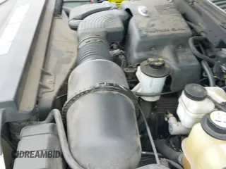 ✅ 2004 Ford Expedition Special Service • VIN: 1FMPU16L24LB63145 • Lot: 43142758. Listed on IAAI with 251,027 mi. Free auction sales archive from the USA and detailed vehicle history report at DreamBid. Image 12.