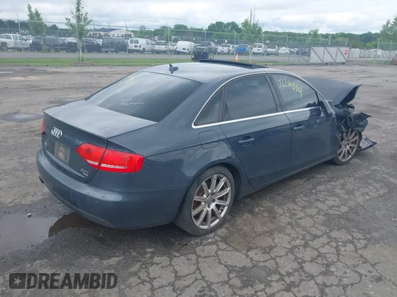 ✅ 2010 Audi A4 Premium Plus • VIN: WAUHFAFL8AN042118 • Лот: 42264421. Опубліковано раніше на IAAI з пробігом 237 051 миль. Безкоштовний доступ до архіву аукціонних продажів зі США та докладний звіт про історію автомобіля на DreamBid. Зображення 4.