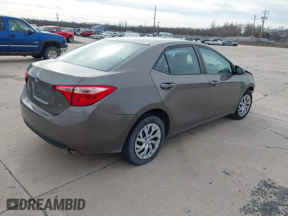✅ 2018 Toyota Corolla LE • VIN: 2T1BURHE4JC053065 • Лот: 43966024. Опубликован ранее на IAAI с пробегом 137 086 миль. Бесплатный доступ к архиву аукционных продаж из США и подробный отчёт об истории автомобиля на DreamBid. Изображение 4.