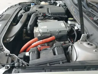 ✅ 2013 Lincoln MKZ Hybrid • VIN: 3LN6L2LU7DR805877 • Lot: 42940503. Wystawiony na IAAI z przebiegiem 122 094 mil. Bezpłatny archiwum sprzedaży aukcyjnych z USA i szczegółowy raport historii pojazdu na DreamBid. Zdjęcie 19.