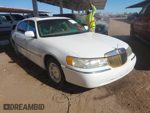 2000 Lincoln Town Car Cartier