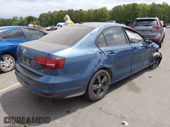 ✅ 2016 Volkswagen Jetta S • VIN: 3VW267AJ5GM363356 • Lot: 45003098. Wystawiony na IAAI z przebiegiem 143 089 mil. Bezpłatny archiwum sprzedaży aukcyjnych z USA i szczegółowy raport historii pojazdu na DreamBid. Zdjęcie 4.