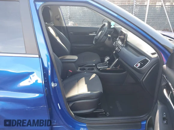 ✅ 2023 Kia Seltos S • VIN: KNDEU2AA9P7393558 • Lot: 44540824. Wystawiony na IAAI z przebiegiem 24 509 mil. Bezpłatny archiwum sprzedaży aukcyjnych z USA i szczegółowy raport historii pojazdu na DreamBid. Zdjęcie 5.
