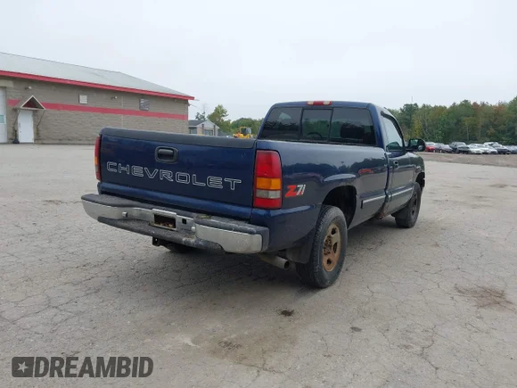✅ 2000 Chevrolet Silverado 1500 • VIN: 1GCEK14V2YE349851 • Lot: 43300859. Wystawiony na IAAI z przebiegiem 201 695 mil. Bezpłatny archiwum sprzedaży aukcyjnych z USA i szczegółowy raport historii pojazdu na DreamBid. Zdjęcie 4.