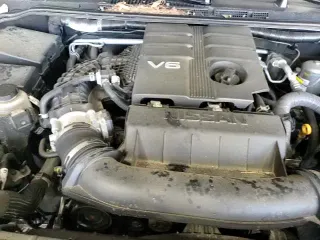 ✅ 2020 Nissan Frontier SV • VIN: 1N6ED0EA2LN725597 • Lot: 82574145. Wystawiony na Copart z przebiegiem 27 501 mil. Bezpłatny archiwum sprzedaży aukcyjnych z USA i szczegółowy raport historii pojazdu na DreamBid. Zdjęcie 16.