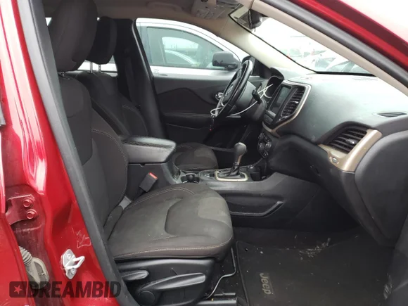 ✅ 2016 Jeep Cherokee Latitude • VIN: 1C4PJMCS1GW361180 • Лот: 37435913. Опубліковано раніше на Copart з пробігом 160 481 миль. Безкоштовний доступ до архіву аукціонних продажів зі США та докладний звіт про історію автомобіля на DreamBid. Зображення 7.