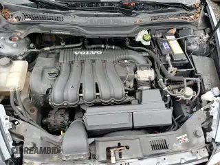 ✅ 2009 Volvo V50 2.4L • VIN: YV1MW390792474317 • Lot: 85455384. Listed on Copart with 174,262 mi. Free auction sales archive from the USA and detailed vehicle history report at DreamBid. Image 13.