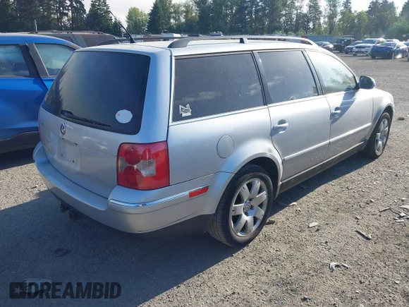 ✅ 2005 Volkswagen Passat GLS • VIN: WVWCD63B35E104493 • Lot: 42970502. Wystawiony na IAAI z przebiegiem 287 051 mil. Bezpłatny archiwum sprzedaży aukcyjnych z USA i szczegółowy raport historii pojazdu na DreamBid. Zdjęcie 4.