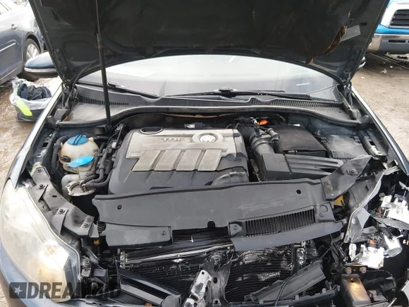 ✅ 2011 Volkswagen Golf TDI • VIN: WVWBM7AJ0BW147383 • Lot: 43994993. Wystawiony na IAAI z przebiegiem 136 765 mil. Bezpłatny archiwum sprzedaży aukcyjnych z USA i szczegółowy raport historii pojazdu na DreamBid. Zdjęcie 10.