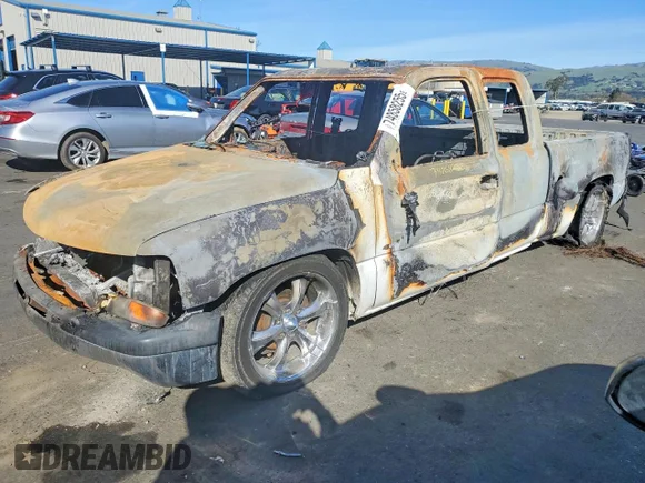 ✅ 1999 Chevrolet Silverado 1500 • VIN: 2GCEC19W9X1239099 • Lot: 74858255. Listed on Copart with Not provided. Free auction sales archive from the USA and detailed vehicle history report at DreamBid. Image 1.