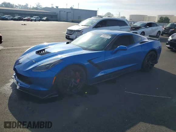 ✅ 2015 Chevrolet Corvette Z51 3LT • VIN: 1G1YM2D72F5121174 • Лот: 72903315. Опубліковано раніше на Copart з пробігом 81 968 миль. Безкоштовний доступ до архіву аукціонних продажів зі США та докладний звіт про історію автомобіля на DreamBid. Зображення 1.