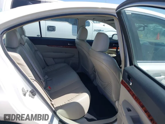 ✅ 2011 Subaru Legacy Limited Power Moon • VIN: 4S3BMCK6XB3235085 • Лот: 44845601. Опубліковано раніше на IAAI з пробігом 142 852 миль. Безкоштовний доступ до архіву аукціонних продажів зі США та докладний звіт про історію автомобіля на DreamBid. Зображення 8.