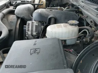 ✅ 2007 Chevrolet Silverado 2500HD Work Truck • VIN: 1GCHK29U17E185560 • Lot: 43741564. Wystawiony na IAAI z przebiegiem 197 234 mil. Bezpłatny archiwum sprzedaży aukcyjnych z USA i szczegółowy raport historii pojazdu na DreamBid. Zdjęcie 19.