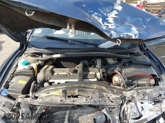 ✅ 2006 Volvo S60 2.5L Turbo • VIN: YV1RH592562553283 • Lot: 42055573. Listed on IAAI with 130,117 mi. Free auction sales archive from the USA and detailed vehicle history report at DreamBid. Image 10.