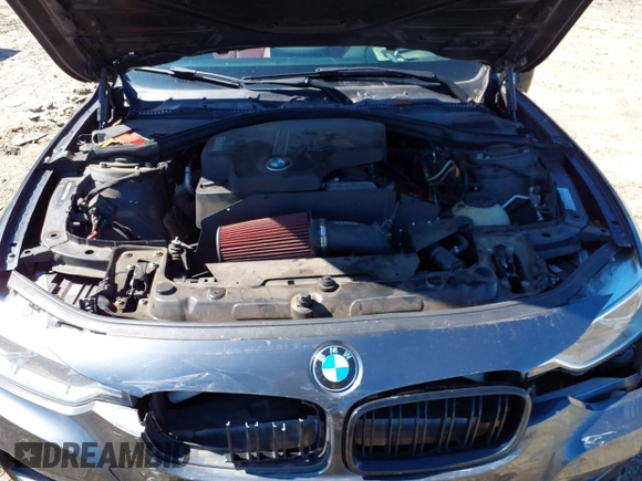 ✅ 2014 BMW 3 Series 328i • VIN: WBA3A5C57EP600881 • Lot: 41734956. Wystawiony na IAAI z przebiegiem 225 226 mil. Bezpłatny archiwum sprzedaży aukcyjnych z USA i szczegółowy raport historii pojazdu na DreamBid. Zdjęcie 10.