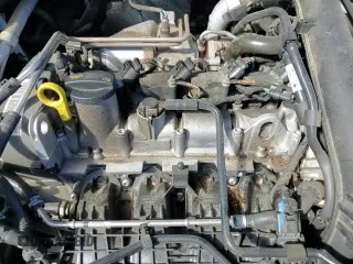 ✅ 2020 Volkswagen Jetta SEL • VIN: 3VWE57BUXLM079823 • Lot: 86798395. Wystawiony na Copart z przebiegiem 63 548 mil. Bezpłatny archiwum sprzedaży aukcyjnych z USA i szczegółowy raport historii pojazdu na DreamBid. Zdjęcie 15.