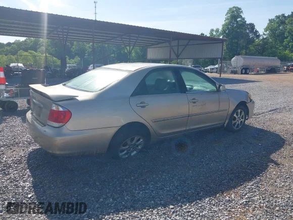 ✅ 2005 Toyota Camry XLE • VIN: 4T1BF32K45U598757 • Lot: 44890457. Wystawiony na IAAI z przebiegiem 264 689 mil. Bezpłatny archiwum sprzedaży aukcyjnych z USA i szczegółowy raport historii pojazdu na DreamBid. Zdjęcie 4.