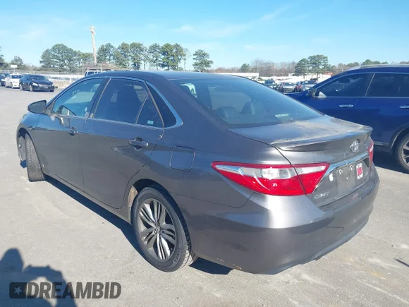 ✅ 2017 Toyota Camry SE • VIN: 4T1BF1FK2HU766799 • Lot: 43911955. Wystawiony na IAAI z przebiegiem 106 193 mil. Bezpłatny archiwum sprzedaży aukcyjnych z USA i szczegółowy raport historii pojazdu na DreamBid. Zdjęcie 3.